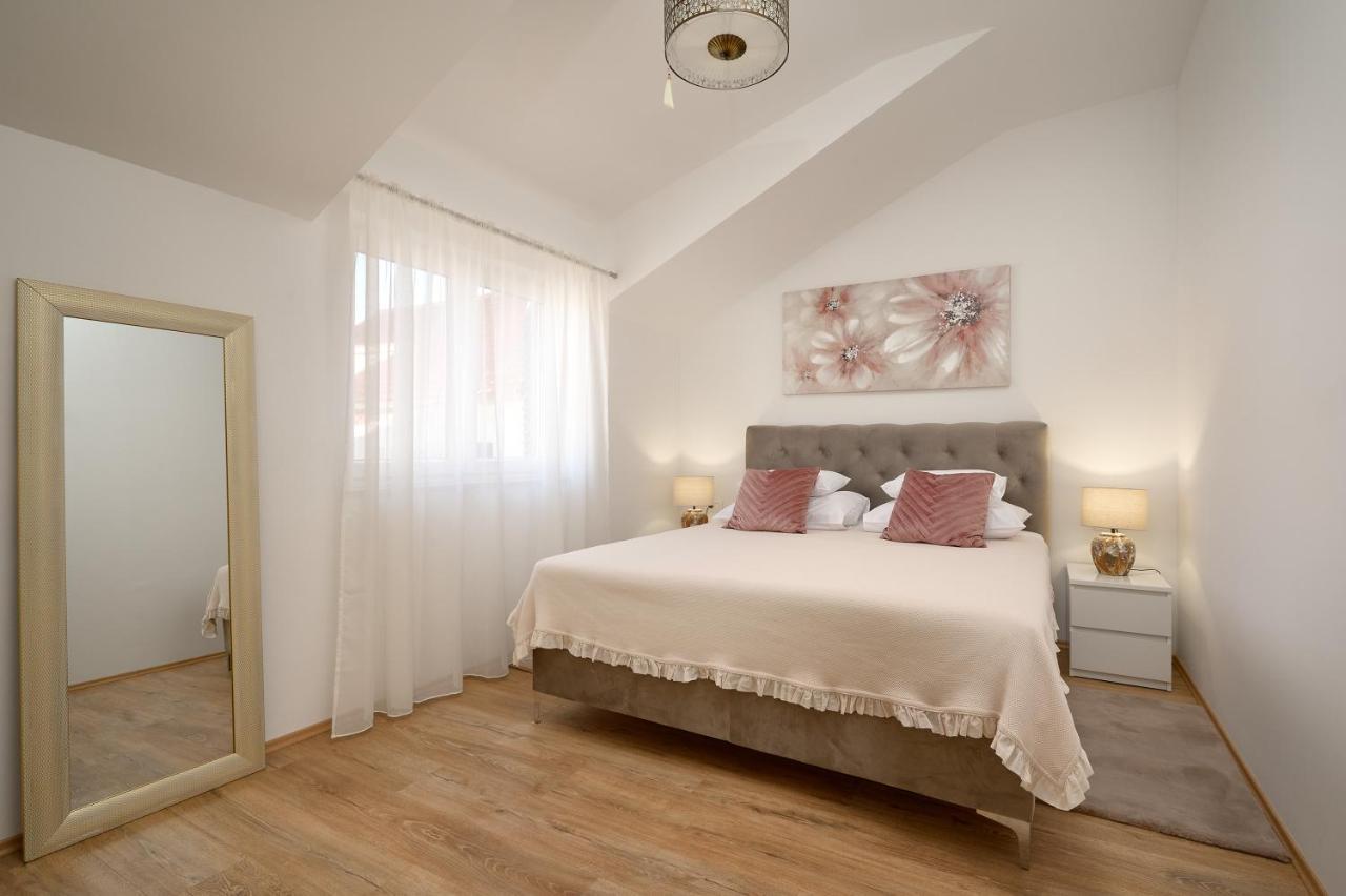 Zora Residence Kaštela 外观 照片